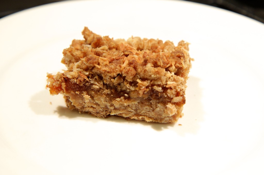 Chewy Apricot Oat Bars – Growing Up Savvy